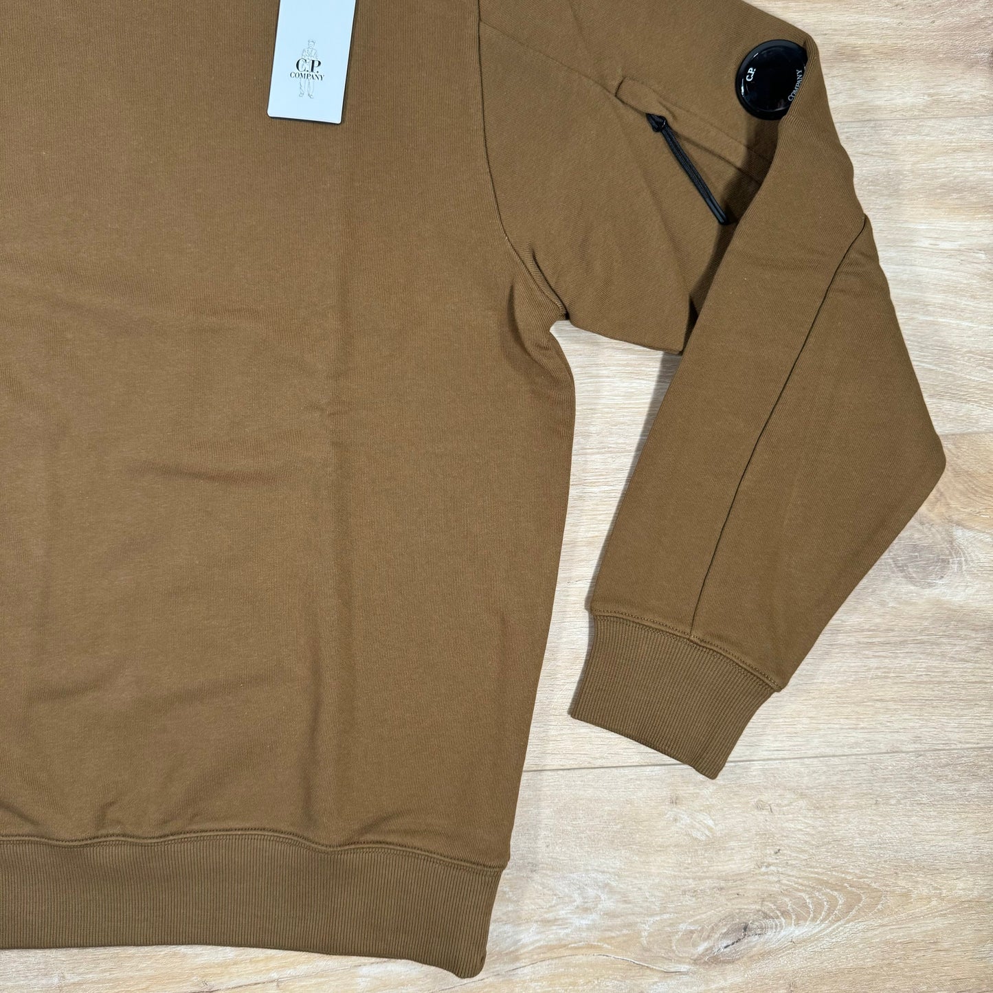 CP Company Diagonal Raised Lens Sweatshirt in Toffee