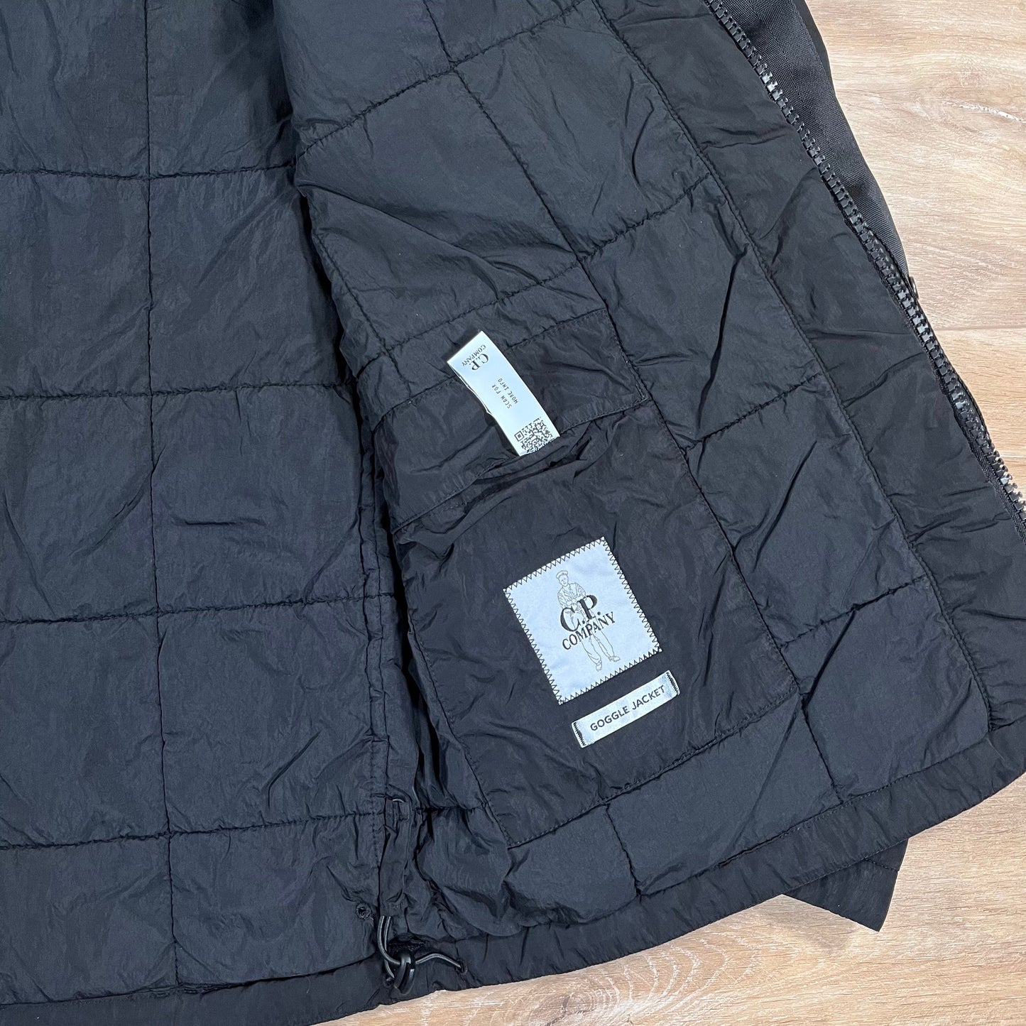 CP Company Chrome-R Goggle Jacket in Black