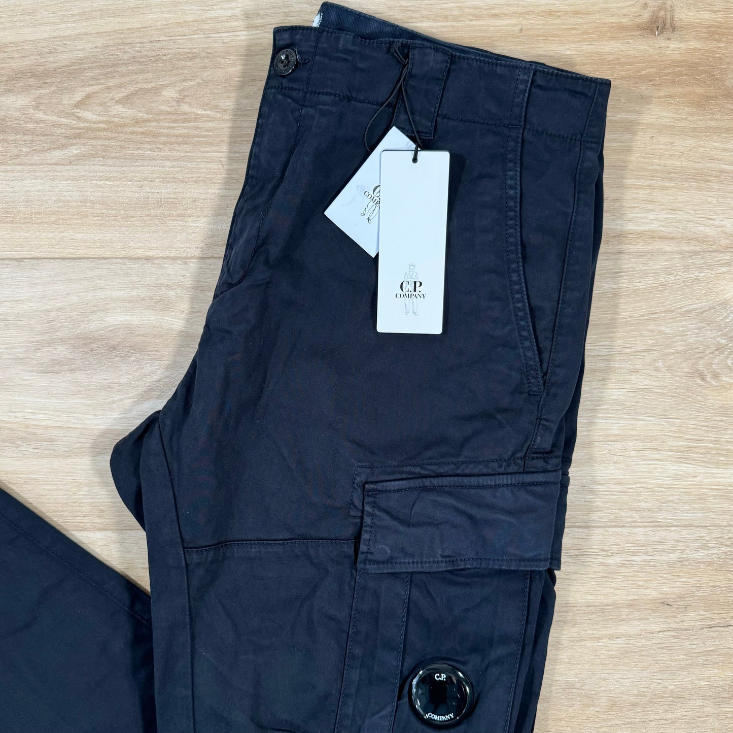 CP Company Stretch Sateen Lens Cargo Pants in Navy