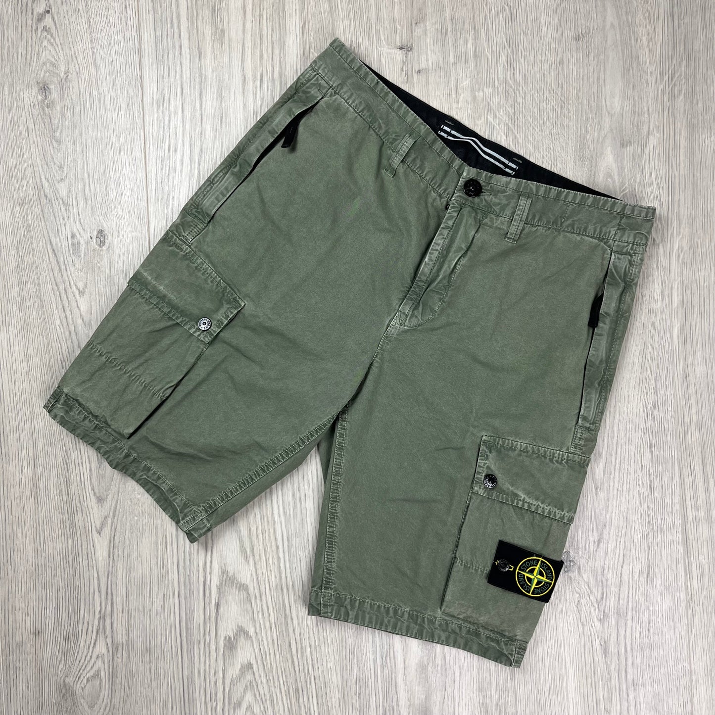 Stone Island Cargo Shorts - Musk Green