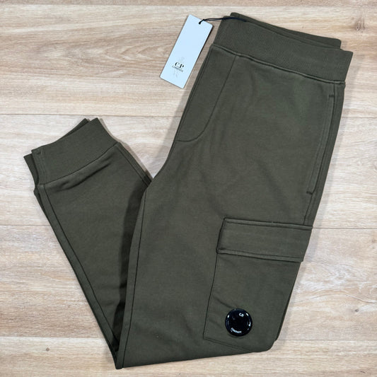 CP Company Diagonal Raised Lens Sweatpants in Ivy Green