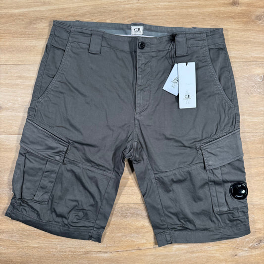 CP Company Stretch Sateen Lens Cargo Shorts in Smoked Pearl