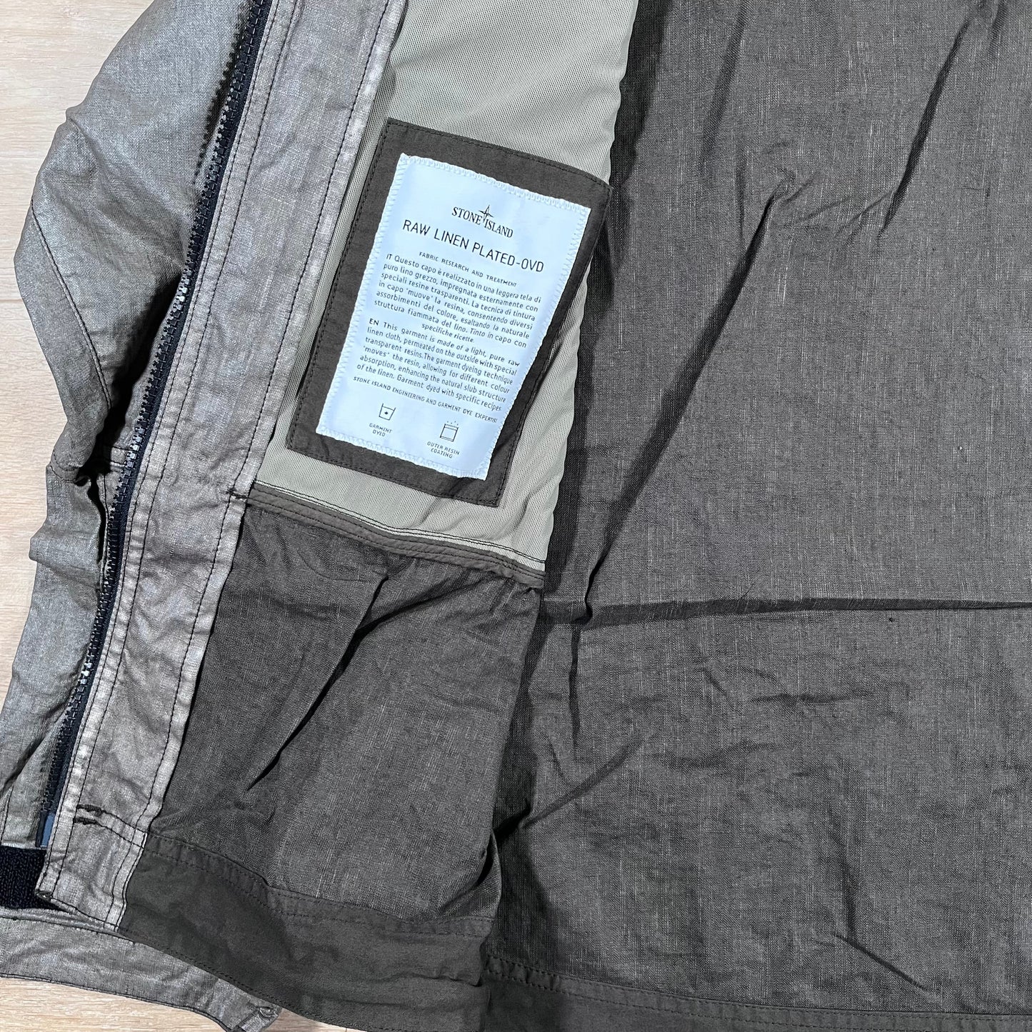 Stone Island Raw Linen Plated-OVD Jacket in Military Green